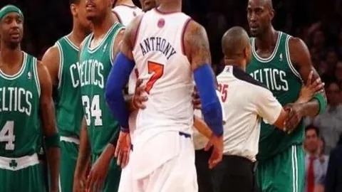 科纳特失误送点，克拉马里奇射门被迈尼昂神奇扑出