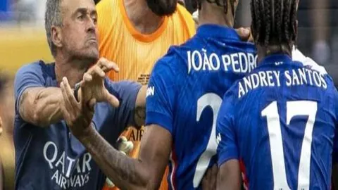 杨伊农、陈顾新携手领跑沃尔沃中国公开赛资格赛