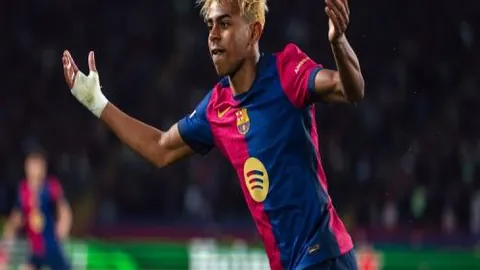 成都主场10人逼平国安，法比奥点球制胜恩加德乌红牌离场